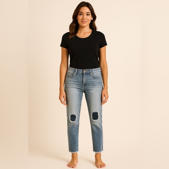 Mossimo Size 12 Womens Jeans Boyfriend Crop Raw Hem Stretch Low Rise Stonewash - Picture 1 of 5